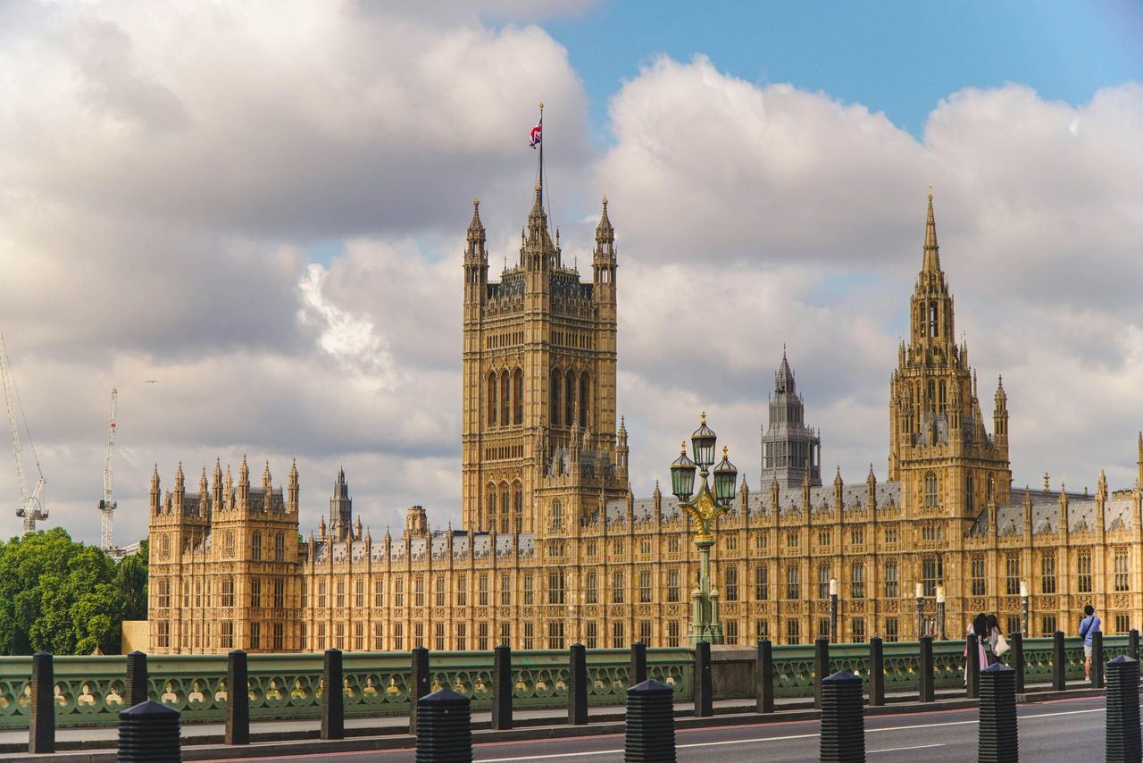 Britisches Oberhaus fordert umfassendes Werbeverbot für Glücksspielbranche