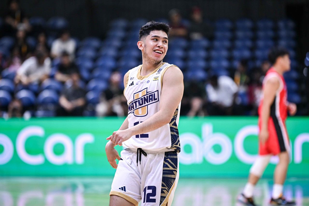 National University ibinigay ang panalo bilang birthday gift kay coach Jeff Napa sa UAAP