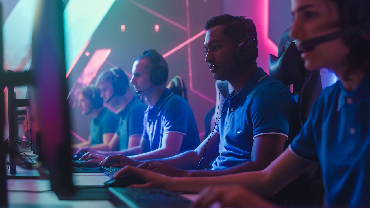 G2 Esports Faces Dplus KIA in LoL Worlds Swiss Stage Opener