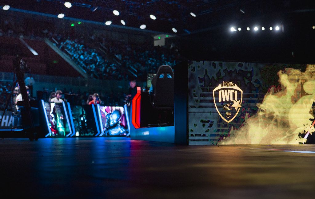 2016 Mid-Season Invitational