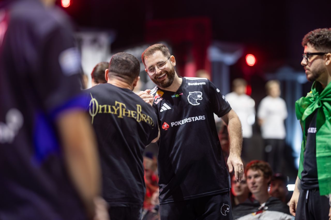 FURIA de CS2 joga semifinal da EWC hoje: horário, onde assistir e o que esperar do confronto