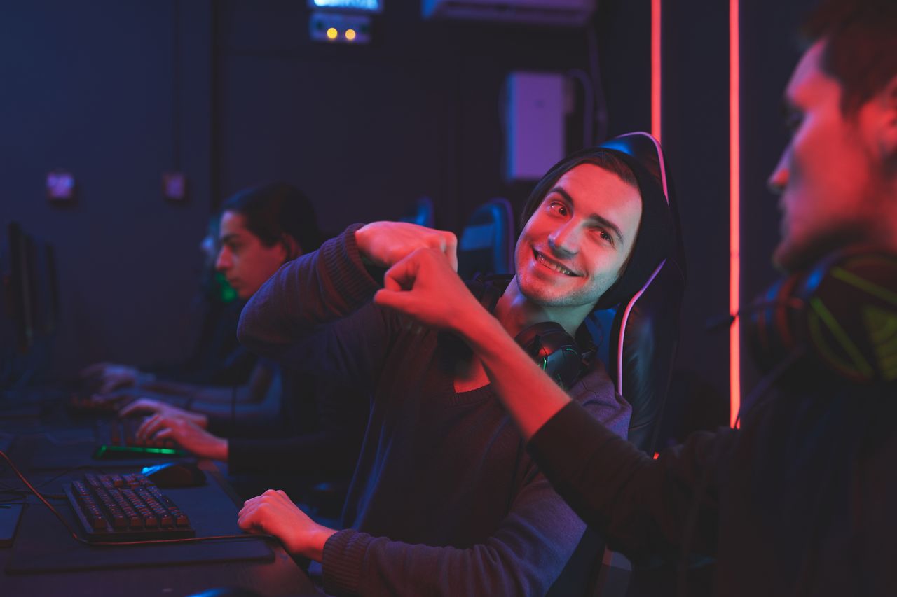 NRG vira contra Karmine Corp e avança aos playoffs do VALORANT Champions 2026